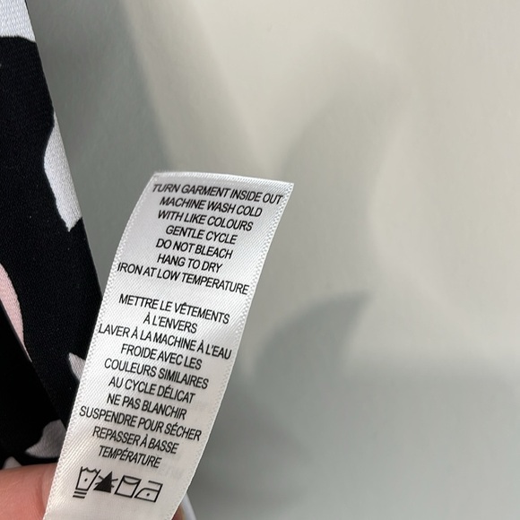 Ricki’s Floral Sleeveless Fitted Top Lace Insert Pink White Black Stretch Size M - Picture 7 of 10